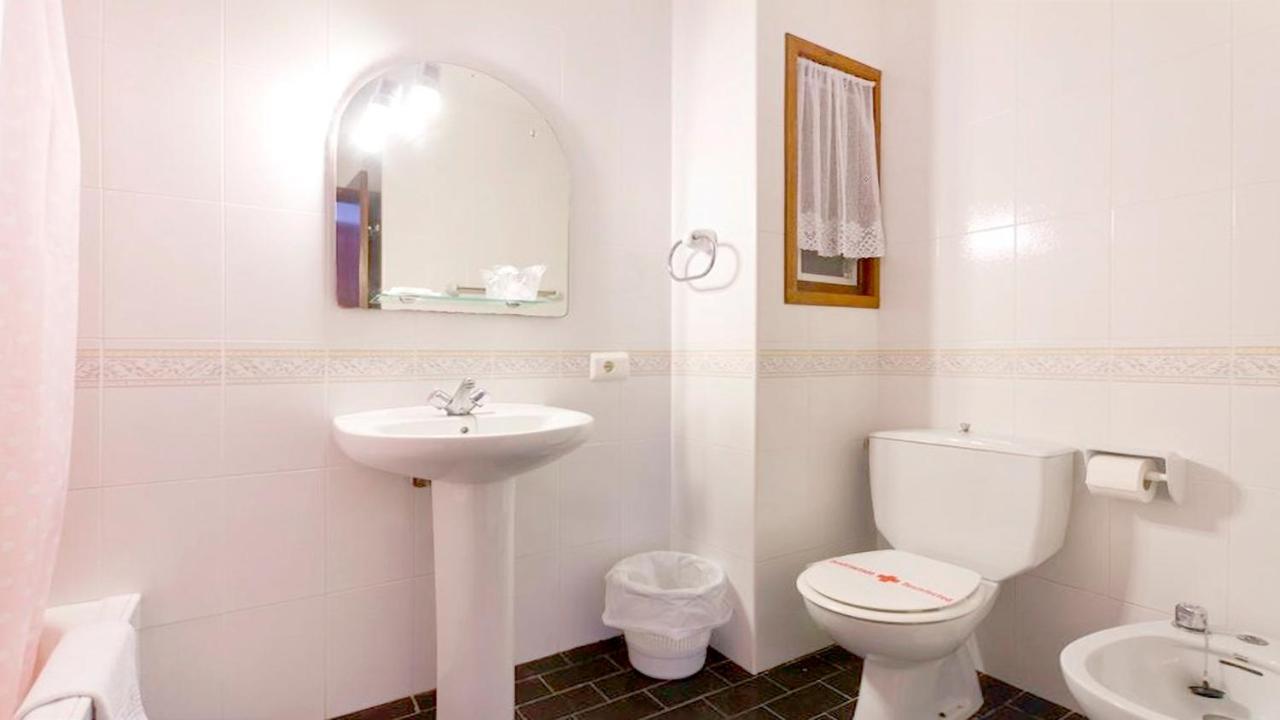 Sol Y Mar Aparthotel Cala'N Blanes  Екстериор снимка
