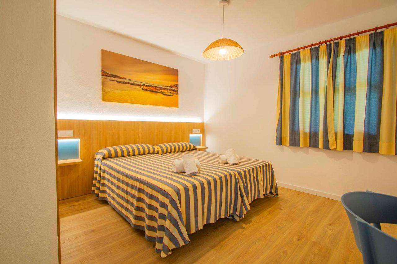 Sol Y Mar Aparthotel Cala'N Blanes  Екстериор снимка